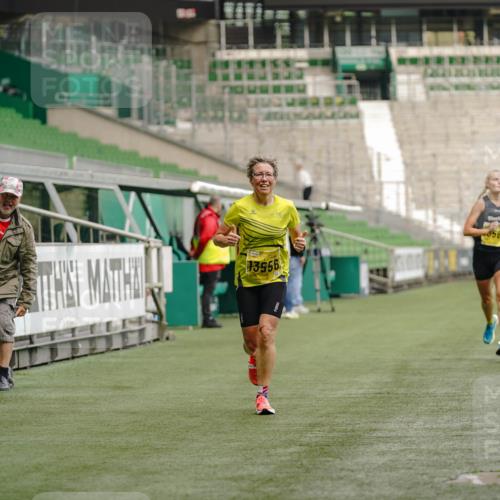 13.09.2026 - 21. swb-Marathon Bremen Michael Burmester http://msf.ph/oto/10431474 13.09.2026 10:22:45 Laufen im Stadion 10244, 10302, 10441, 10575, 10782, 10926, 11083, 11127, 11198, 11227, 11338, 11454, 11619, 11713, 11721, 11738, 11854, 11916, 11944, 12003, 12053, 12209, 12339, 12370, 12395, 12404, 12456, 12520, 12538, 13507, 13513, 13519, 13535, 13539, 13551, 13553, 13556, 13559, 13563, 13568, 13584, 13587, 13606, 13608, 13616, 13636, 13641, 13642, 10366, 10475, 11481, 11652, 13530, 13533, 13534, 13536, 13541, 13543, 13554, 13564 meine-sportfotos.de