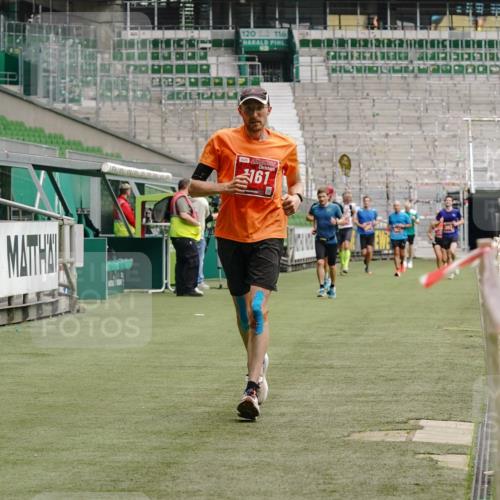13.09.2026 - 21. swb-Marathon Bremen Michael Burmester http://msf.ph/oto/10431563 13.09.2026 12:27:38 Laufen im Stadion 103, 206, 238, 322, 358, 420, 553, 574, 841, 875, 1161, 1253, 1256, 1352, 1391, 1525, 1724, 1783, 1917, 2032, 3662, 4264, 149, 289, 798, 1313, 1483, 1490, 1544, 1567 meine-sportfotos.de