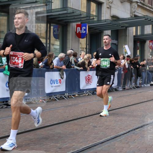13.09.2026 - 21. swb-Marathon Bremen Strokosch-Dieckow http://msf.ph/oto/10431605 13.09.2026 13:11:26 Ziel 826, 863, 4368, 4651, 5521, 5585, 5893, 6059, 6668, 7109, 8982, 8996, 9398, 13055, 382, 1349, 2087, 3440, 3448, 3484, 3647, 3899, 4429, 6274, 7109, 8474, 9291, 9618, 9762 meine-sportfotos.de