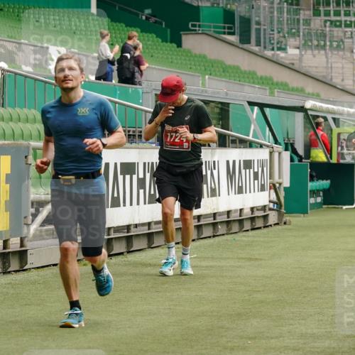 13.09.2026 - 21. swb-Marathon Bremen Michael Burmester http://msf.ph/oto/10431623 13.09.2026 12:27:49 Laufen im Stadion 103, 206, 238, 322, 358, 420, 553, 574, 649, 841, 1161, 1253, 1256, 1352, 1391, 1525, 1724, 1783, 1917, 2032, 3662, 4264, 149, 289, 798, 814, 1313, 1483, 1490, 1544, 1567 meine-sportfotos.de