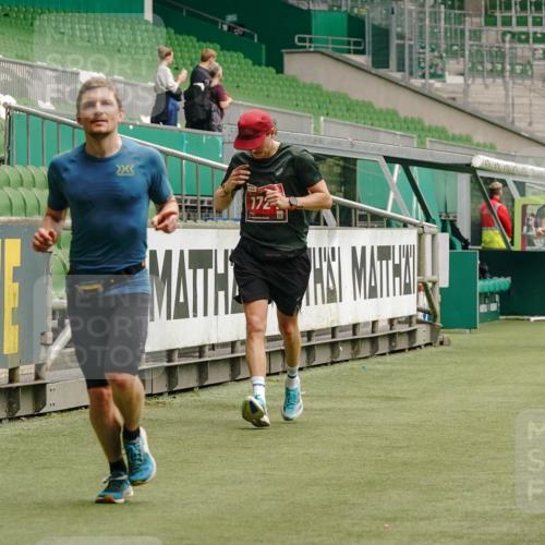 13.09.2026 - 21. swb-Marathon Bremen Michael Burmester http://msf.ph/oto/10431630 13.09.2026 12:27:49 Laufen im Stadion 103, 206, 238, 322, 358, 420, 553, 574, 649, 841, 1161, 1253, 1256, 1352, 1391, 1525, 1724, 1783, 1917, 2032, 3662, 4264, 149, 289, 798, 814, 1313, 1483, 1490, 1544, 1567 meine-sportfotos.de