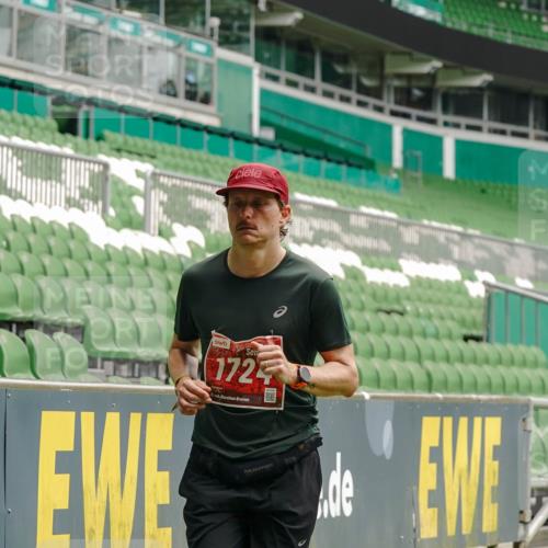 13.09.2026 - 21. swb-Marathon Bremen Michael Burmester http://msf.ph/oto/10431664 13.09.2026 12:27:53 Laufen im Stadion 103, 238, 322, 358, 420, 553, 574, 649, 841, 1161, 1253, 1256, 1352, 1391, 1428, 1525, 1724, 1783, 1917, 2032, 3662, 4264, 149, 289, 798, 814, 1313, 1483, 1490, 1544, 1567 meine-sportfotos.de