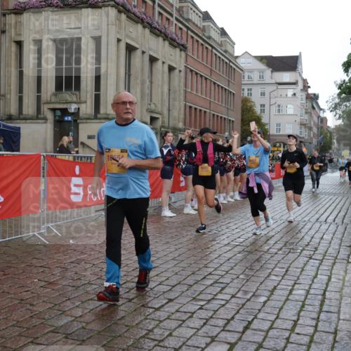 13.09.2026 - Kiel Lauf Yannick Fuchs http://msf.ph/oto/10431727 13.09.2026 11:17:18 Ziel 7400, 9570, 608, 1925, 2050, 3995, 6977, 7800, 7880, 8630, 8964, 9428, 10554, 11584, 12226, 12370, 1925, 6977, 8964, 10554, 11584, 11926 meine-sportfotos.de