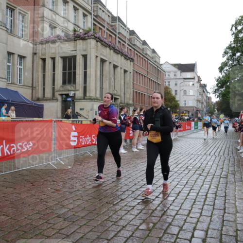 13.09.2026 - Kiel Lauf Yannick Fuchs http://msf.ph/oto/10431765 13.09.2026 11:17:25 Ziel 7400, 9570, 608, 2050, 3995, 7400, 7800, 7880, 8630, 9428, 12226, 12370, 7720, 1925, 2050, 6977, 8630, 8964, 10554, 11584, 12226, 12370 meine-sportfotos.de