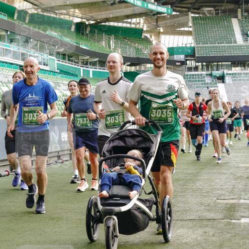 13.09.2026 - 21. swb-Marathon Bremen Michael Burmester http://msf.ph/oto/10431775 13.09.2026 13:29:08 Laufen im Stadion 111, 171, 220, 422, 476, 478, 685, 726, 729, 754, 829, 888, 925, 986, 1079, 1217, 1220, 1242, 1270, 1298, 1325, 1384, 1496, 1615, 1633, 1634, 1741, 1777, 1886, 1958, 1984, 2238, 2263, 2326, 2365, 2436, 2449, 2472, 2502, 2546, 2574, 2593, 2740, 2743, 2830, 2862, 2868, 2924, 2991, 3020, 3053, 3061, 3129, 3154, 3238, 3274, 3286, 3321, 3361, 3563, 3589, 3594, 3595, 3605, 3678, 3694, 3755, 3758, 3798, 3826, 3853, 3898, 3953, 3965, 3971, 3987, 4011, 4108, 4238, 4457, 4660 meine-sportfotos.de