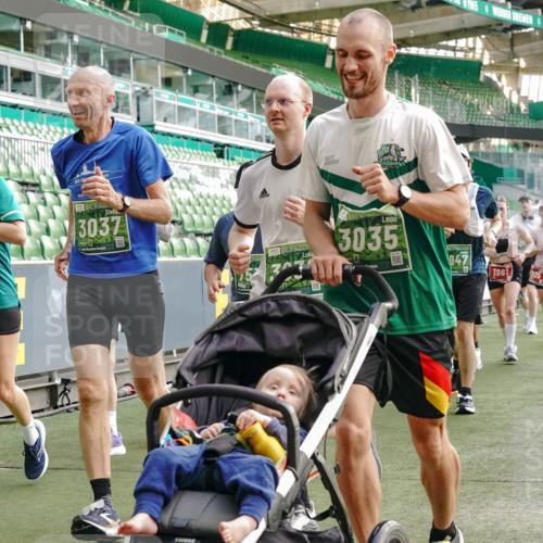 13.09.2026 - 21. swb-Marathon Bremen Michael Burmester http://msf.ph/oto/10431795 13.09.2026 13:29:09 Laufen im Stadion 111, 171, 220, 422, 476, 478, 685, 726, 729, 754, 767, 829, 888, 925, 986, 1079, 1217, 1220, 1242, 1270, 1298, 1325, 1384, 1496, 1615, 1633, 1634, 1741, 1777, 1886, 1958, 1984, 2238, 2263, 2326, 2365, 2436, 2449, 2472, 2502, 2546, 2574, 2593, 2738, 2740, 2743, 2830, 2862, 2868, 2924, 2991, 3020, 3053, 3061, 3129, 3154, 3238, 3274, 3286, 3321, 3361, 3563, 3589, 3594, 3595, 3605, 3678, 3694, 3755, 3758, 3798, 3826, 3853, 3898, 3953, 3965, 3971, 3987, 4011, 4108, 4238, 4457, 4660 meine-sportfotos.de
