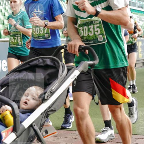 13.09.2026 - 21. swb-Marathon Bremen Michael Burmester http://msf.ph/oto/10431818 13.09.2026 13:29:10 Laufen im Stadion 111, 171, 220, 422, 476, 478, 685, 729, 754, 767, 829, 888, 925, 986, 1079, 1217, 1220, 1242, 1270, 1298, 1325, 1384, 1496, 1615, 1633, 1634, 1741, 1777, 1886, 1958, 1984, 2238, 2263, 2326, 2365, 2436, 2449, 2472, 2502, 2546, 2574, 2593, 2738, 2740, 2743, 2830, 2862, 2868, 2924, 2991, 3020, 3053, 3061, 3129, 3154, 3238, 3274, 3286, 3321, 3361, 3563, 3589, 3594, 3595, 3605, 3678, 3694, 3755, 3758, 3798, 3826, 3853, 3898, 3953, 3965, 3971, 3987, 4011, 4108, 4238, 4457, 4660 meine-sportfotos.de