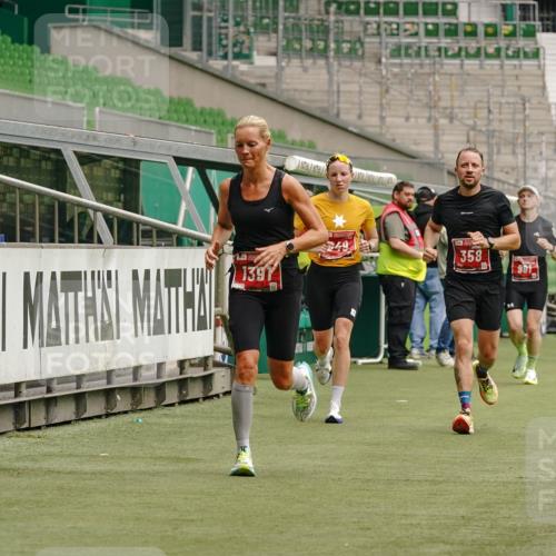 13.09.2026 - 21. swb-Marathon Bremen Michael Burmester http://msf.ph/oto/10431826 13.09.2026 12:28:06 Laufen im Stadion 103, 238, 358, 420, 553, 574, 649, 719, 959, 1161, 1253, 1256, 1352, 1391, 1428, 1525, 1724, 1783, 1917, 2032, 3662, 4264, 149, 289, 798, 814, 1313, 1483, 1490, 1544 meine-sportfotos.de