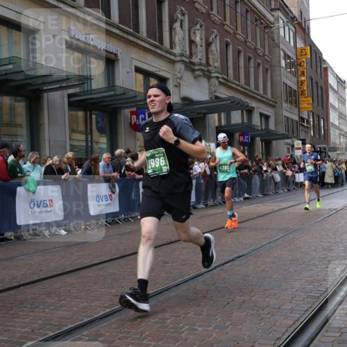13.09.2026 - 21. swb-Marathon Bremen Strokosch-Dieckow http://msf.ph/oto/10431833 13.09.2026 13:11:35 Ziel 493, 826, 863, 2444, 3336, 4283, 4368, 4651, 4698, 5521, 5585, 5893, 6059, 6668, 7621, 8996, 9398, 13055, 382, 1349, 2087, 3899, 6274, 7109, 8982, 9291, 9618 meine-sportfotos.de