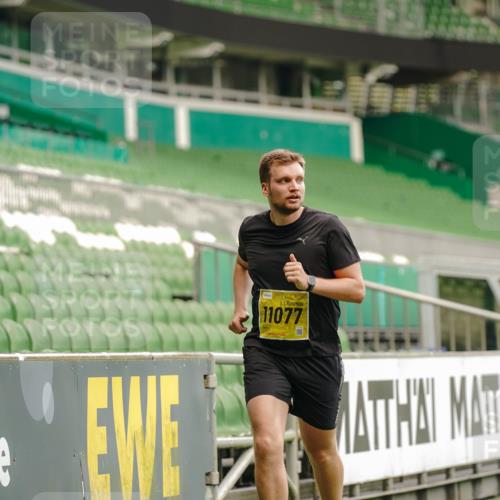 13.09.2026 - 21. swb-Marathon Bremen Michael Burmester http://msf.ph/oto/10431838 13.09.2026 10:23:11 Laufen im Stadion 10235, 10302, 10341, 10441, 10520, 10575, 10592, 10782, 10926, 11042, 11083, 11127, 11198, 11227, 11338, 11373, 11426, 11454, 11619, 11628, 11713, 11721, 11738, 11854, 11903, 11916, 11944, 12003, 12053, 12144, 12209, 12339, 12370, 12395, 12404, 12538, 13507, 13513, 13519, 13535, 13539, 13551, 13553, 13556, 13559, 13563, 13566, 13580, 13584, 13587, 13616, 13636, 13641, 13642, 10366, 10475, 11481, 11652, 13530, 13534, 13541, 13564 meine-sportfotos.de