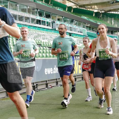 13.09.2026 - 21. swb-Marathon Bremen Michael Burmester http://msf.ph/oto/10431875 13.09.2026 13:29:13 Laufen im Stadion 111, 171, 220, 422, 476, 478, 685, 729, 754, 767, 829, 888, 925, 986, 1079, 1217, 1220, 1242, 1270, 1298, 1325, 1384, 1496, 1615, 1633, 1634, 1741, 1777, 1886, 1958, 1984, 2238, 2263, 2326, 2365, 2436, 2449, 2472, 2502, 2546, 2574, 2593, 2738, 2740, 2743, 2830, 2862, 2868, 2924, 2991, 3020, 3053, 3061, 3129, 3154, 3238, 3274, 3286, 3321, 3361, 3563, 3589, 3594, 3595, 3605, 3678, 3694, 3755, 3758, 3798, 3826, 3853, 3898, 3929, 3953, 3965, 3971, 3987, 4011, 4056, 4108, 4238 meine-sportfotos.de