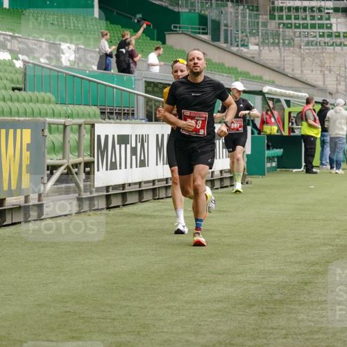 13.09.2026 - 21. swb-Marathon Bremen Michael Burmester http://msf.ph/oto/10431880 13.09.2026 12:28:10 Laufen im Stadion 103, 238, 358, 420, 553, 574, 649, 719, 959, 1161, 1253, 1256, 1352, 1391, 1428, 1525, 1724, 1783, 1917, 2032, 3662, 4264, 149, 289, 798, 814, 1313, 1483, 1490, 1544 meine-sportfotos.de