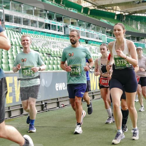13.09.2026 - 21. swb-Marathon Bremen Michael Burmester http://msf.ph/oto/10431884 13.09.2026 13:29:13 Laufen im Stadion 111, 171, 220, 422, 476, 478, 685, 729, 754, 767, 829, 888, 925, 986, 1079, 1217, 1220, 1242, 1270, 1298, 1325, 1384, 1496, 1615, 1633, 1634, 1741, 1777, 1886, 1958, 1984, 2238, 2263, 2326, 2365, 2436, 2449, 2472, 2502, 2546, 2574, 2593, 2738, 2740, 2743, 2830, 2862, 2868, 2924, 2991, 3020, 3053, 3061, 3129, 3154, 3238, 3274, 3286, 3321, 3361, 3563, 3589, 3594, 3595, 3605, 3678, 3694, 3755, 3758, 3798, 3826, 3853, 3898, 3929, 3953, 3965, 3971, 3987, 4011, 4056, 4108, 4238 meine-sportfotos.de