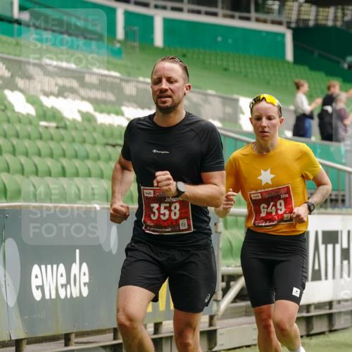 13.09.2026 - 21. swb-Marathon Bremen Michael Burmester http://msf.ph/oto/10431906 13.09.2026 12:28:11 Laufen im Stadion 103, 238, 358, 420, 553, 574, 649, 719, 959, 1161, 1253, 1256, 1352, 1391, 1428, 1525, 1724, 1783, 1917, 2032, 3662, 4264, 149, 289, 798, 814, 1313, 1483, 1490, 1544 meine-sportfotos.de