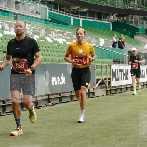 13.09.2026 - 21. swb-Marathon Bremen Michael Burmester http://msf.ph/oto/10431916 13.09.2026 12:28:12 Laufen im Stadion 103, 238, 358, 420, 553, 574, 649, 719, 959, 1161, 1253, 1256, 1352, 1391, 1428, 1525, 1724, 1783, 1917, 2032, 3662, 4264, 149, 289, 798, 814, 968, 1313, 1483, 1490, 1544 meine-sportfotos.de