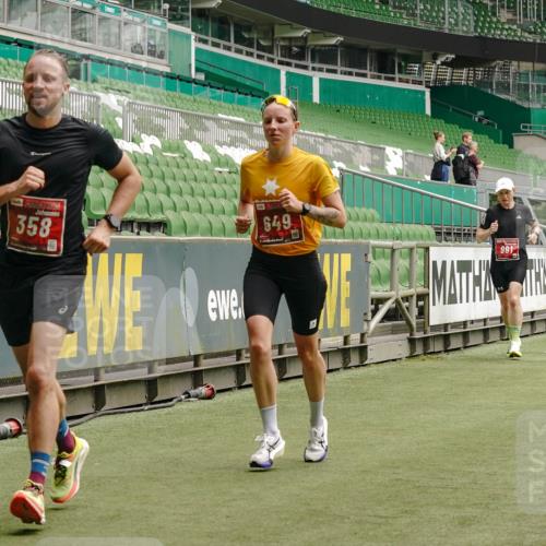 13.09.2026 - 21. swb-Marathon Bremen Michael Burmester http://msf.ph/oto/10431930 13.09.2026 12:28:13 Laufen im Stadion 103, 238, 358, 420, 553, 574, 649, 719, 959, 1161, 1253, 1256, 1352, 1391, 1428, 1525, 1724, 1783, 1917, 2032, 3662, 4264, 149, 289, 798, 814, 968, 1313, 1483, 1490, 1544 meine-sportfotos.de