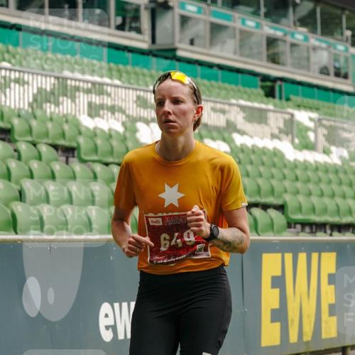 13.09.2026 - 21. swb-Marathon Bremen Michael Burmester http://msf.ph/oto/10431936 13.09.2026 12:28:14 Laufen im Stadion 103, 238, 358, 420, 553, 574, 649, 719, 959, 1161, 1253, 1256, 1352, 1391, 1428, 1525, 1724, 1783, 1917, 2032, 3662, 4264, 149, 289, 814, 968, 1313, 1483, 1490, 1544 meine-sportfotos.de