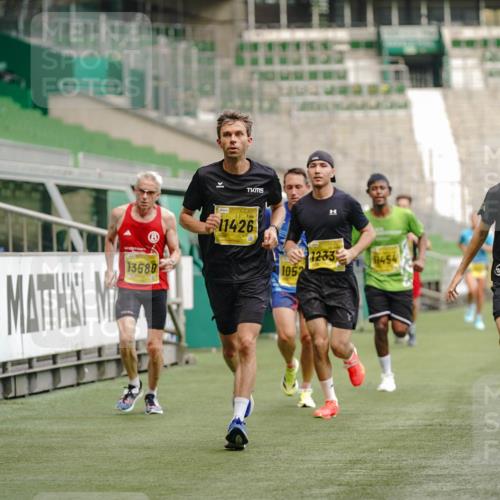 13.09.2026 - 21. swb-Marathon Bremen Michael Burmester http://msf.ph/oto/10431957 13.09.2026 10:23:21 Laufen im Stadion 10235, 10302, 10341, 10441, 10520, 10575, 10592, 10618, 10782, 10926, 11042, 11127, 11198, 11201, 11227, 11338, 11373, 11426, 11454, 11619, 11628, 11713, 11721, 11738, 11854, 11903, 11944, 12003, 12053, 12144, 12209, 12339, 12370, 12395, 12404, 12468, 12469, 12477, 12538, 13507, 13513, 13519, 13535, 13539, 13553, 13556, 13559, 13563, 13566, 13580, 13584, 13586, 13587, 13616, 13641, 13642, 10366, 10475, 11481, 11652, 13530, 13534, 13541 meine-sportfotos.de