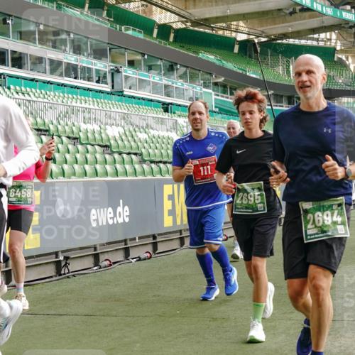 13.09.2026 - 21. swb-Marathon Bremen Michael Burmester http://msf.ph/oto/10431961 13.09.2026 13:29:17 Laufen im Stadion 111, 171, 220, 422, 476, 478, 685, 729, 754, 767, 829, 925, 986, 1079, 1217, 1220, 1242, 1270, 1298, 1325, 1384, 1496, 1615, 1633, 1634, 1741, 1777, 1886, 1958, 1983, 2238, 2263, 2326, 2365, 2436, 2449, 2472, 2502, 2546, 2574, 2593, 2738, 2740, 2743, 2830, 2862, 2868, 2924, 2991, 3020, 3053, 3061, 3129, 3154, 3238, 3274, 3286, 3321, 3361, 3563, 3589, 3594, 3595, 3605, 3678, 3694, 3755, 3758, 3798, 3826, 3853, 3898, 3929, 3953, 3965, 3971, 3987, 4011, 4056, 4108, 4238 meine-sportfotos.de