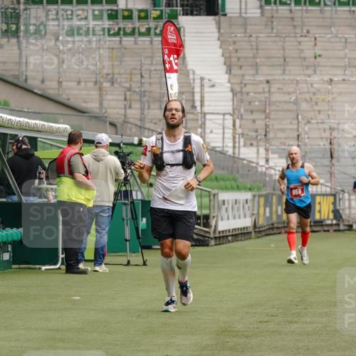 13.09.2026 - 21. swb-Marathon Bremen Michael Burmester http://msf.ph/oto/10431990 13.09.2026 12:28:21 Laufen im Stadion 103, 238, 358, 420, 553, 574, 649, 719, 959, 1161, 1253, 1256, 1352, 1391, 1428, 1525, 1724, 1783, 1917, 2032, 3662, 4264, 149, 289, 814, 968, 1313, 1483, 1490, 1544, 2044 meine-sportfotos.de