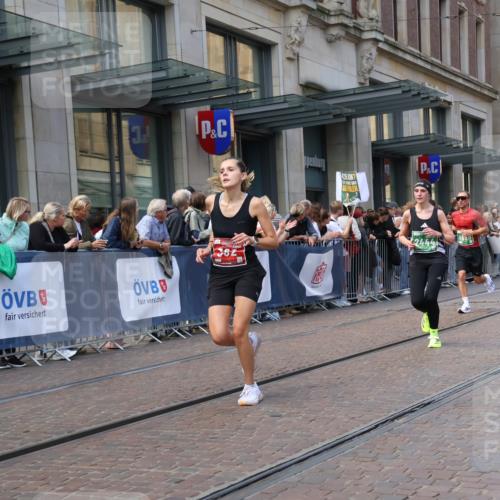 13.09.2026 - 21. swb-Marathon Bremen Strokosch-Dieckow http://msf.ph/oto/10432008 13.09.2026 13:11:43 Ziel 493, 826, 863, 2444, 2447, 2820, 3336, 3703, 4283, 4368, 4698, 5521, 5893, 5940, 6668, 6739, 7621, 9398, 13013, 382, 3899, 4651, 5585, 6059, 7109, 8982, 8996, 13055 meine-sportfotos.de