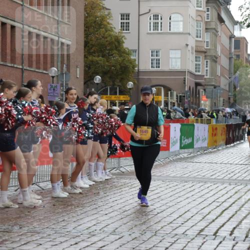 13.09.2026 - Kiel Lauf Yannick Fuchs http://msf.ph/oto/10432009 13.09.2026 11:18:58 Ziel 4035, 9893, 10057, 11039, 1645, 6513, 8171, 8181, 8735, 9103, 11388, 5422, 7298, 8171 meine-sportfotos.de