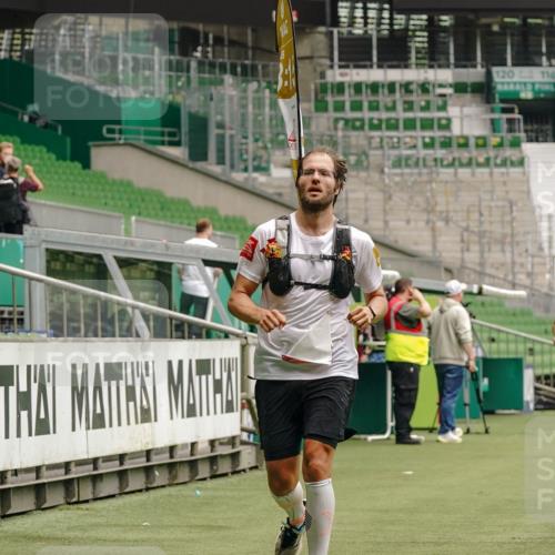 13.09.2026 - 21. swb-Marathon Bremen Michael Burmester http://msf.ph/oto/10432013 13.09.2026 12:28:26 Laufen im Stadion 103, 358, 420, 553, 574, 649, 719, 959, 1161, 1253, 1256, 1352, 1391, 1428, 1525, 1724, 1783, 1917, 2032, 3662, 4264, 149, 289, 447, 814, 968, 1313, 1483, 1490, 1544, 2044 meine-sportfotos.de