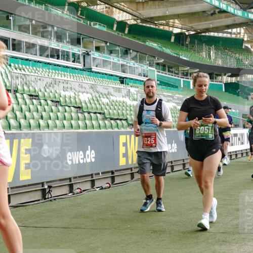 13.09.2026 - 21. swb-Marathon Bremen Michael Burmester http://msf.ph/oto/10432058 13.09.2026 13:29:24 Laufen im Stadion 111, 171, 220, 405, 422, 476, 478, 685, 729, 754, 767, 829, 925, 986, 1079, 1217, 1220, 1242, 1270, 1298, 1325, 1384, 1496, 1615, 1633, 1634, 1741, 1777, 1810, 1811, 1886, 1983, 2238, 2263, 2326, 2365, 2436, 2449, 2472, 2546, 2574, 2593, 2738, 2740, 2743, 2830, 2862, 2868, 2924, 2991, 3020, 3053, 3061, 3129, 3154, 3238, 3274, 3286, 3321, 3361, 3563, 3589, 3594, 3595, 3605, 3678, 3694, 3755, 3758, 3798, 3826, 3853, 3898, 3929, 3953, 3965, 3971, 3987, 4011, 4056, 4108, 4238 meine-sportfotos.de