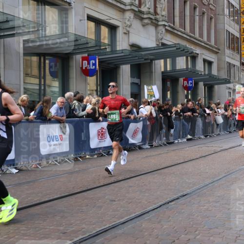 13.09.2026 - 21. swb-Marathon Bremen Strokosch-Dieckow http://msf.ph/oto/10432062 13.09.2026 13:11:45 Ziel 493, 826, 863, 2444, 2447, 2820, 3336, 3703, 4283, 4368, 4698, 5521, 5893, 5940, 6107, 6668, 6739, 7521, 7621, 9398, 13013, 382, 4651, 5585, 6059, 6668, 7109, 8982, 8996, 13055 meine-sportfotos.de
