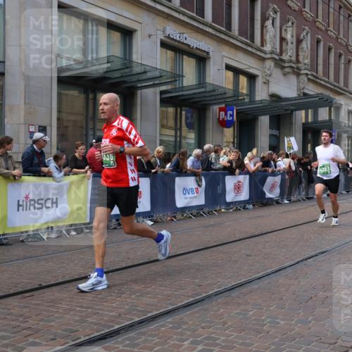 13.09.2026 - 21. swb-Marathon Bremen Strokosch-Dieckow http://msf.ph/oto/10432127 13.09.2026 13:11:48 Ziel 493, 863, 2444, 2447, 2820, 3336, 3362, 3703, 3830, 4283, 4698, 5521, 5893, 5940, 6107, 6739, 7521, 7621, 13013, 382, 826, 4368, 4651, 5585, 6059, 6668, 7109, 8982, 8996, 9398, 13055 meine-sportfotos.de