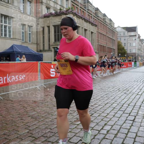 13.09.2026 - Kiel Lauf Yannick Fuchs http://msf.ph/oto/10432142 13.09.2026 11:19:36 Ziel 422, 3505, 4407, 10581, 10951, 4407, 8735, 9103, 9893, 11388, 562, 3854, 4035, 9893, 10057, 11039 meine-sportfotos.de