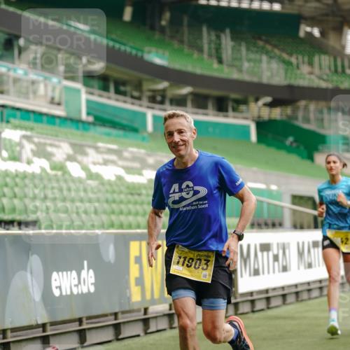 13.09.2026 - 21. swb-Marathon Bremen Michael Burmester http://msf.ph/oto/10432179 13.09.2026 10:23:33 Laufen im Stadion 10235, 10302, 10341, 10441, 10520, 10575, 10592, 10618, 10782, 10926, 10972, 11042, 11127, 11143, 11198, 11201, 11227, 11338, 11373, 11426, 11454, 11628, 11713, 11721, 11779, 11895, 11903, 11944, 12003, 12053, 12144, 12209, 12246, 12339, 12370, 12395, 12404, 12442, 12468, 12469, 12477, 12538, 13507, 13513, 13519, 13520, 13539, 13553, 13556, 13563, 13566, 13580, 13584, 13586, 13587, 13616, 13641, 13642, 10366, 10475, 11481, 11652, 13530, 13541 meine-sportfotos.de