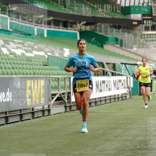 13.09.2026 - 21. swb-Marathon Bremen Michael Burmester http://msf.ph/oto/10432200 13.09.2026 10:23:34 Laufen im Stadion 10235, 10302, 10341, 10441, 10520, 10575, 10592, 10618, 10782, 10926, 10972, 11042, 11127, 11143, 11198, 11201, 11227, 11338, 11373, 11426, 11454, 11628, 11713, 11721, 11779, 11895, 11903, 11944, 12003, 12053, 12144, 12209, 12246, 12339, 12370, 12395, 12404, 12442, 12468, 12469, 12477, 12538, 13507, 13513, 13519, 13520, 13539, 13553, 13556, 13563, 13566, 13580, 13584, 13586, 13587, 13616, 13641, 13642, 10366, 10475, 11481, 11652, 13530, 13541 meine-sportfotos.de