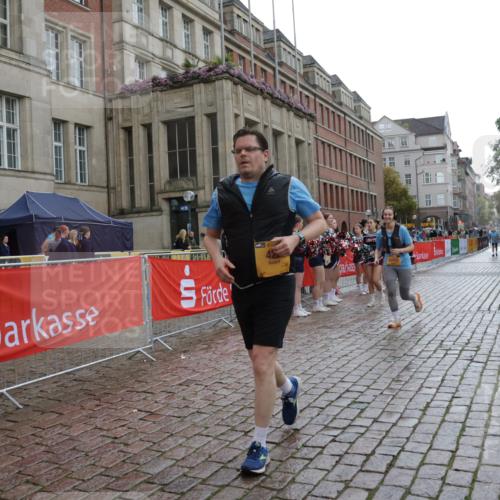13.09.2026 - Kiel Lauf Yannick Fuchs http://msf.ph/oto/10432218 13.09.2026 11:20:09 Ziel 6116, 422, 562, 3505, 3854, 10951, 422, 3505, 10581 meine-sportfotos.de