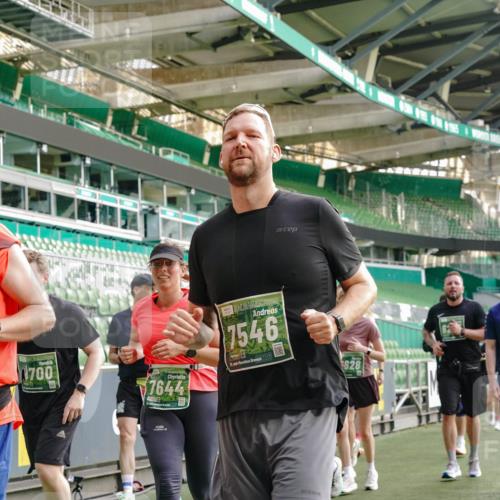 13.09.2026 - 21. swb-Marathon Bremen Michael Burmester http://msf.ph/oto/10432243 13.09.2026 13:29:33 Laufen im Stadion 171, 220, 297, 405, 422, 476, 685, 729, 754, 767, 986, 1079, 1217, 1242, 1270, 1298, 1325, 1384, 1615, 1633, 1634, 1741, 1777, 1810, 1811, 1886, 1983, 2238, 2263, 2326, 2365, 2436, 2449, 2472, 2546, 2574, 2593, 2615, 2738, 2740, 2743, 2830, 2862, 2868, 2924, 2991, 3020, 3053, 3061, 3129, 3154, 3227, 3238, 3274, 3286, 3321, 3361, 3563, 3589, 3594, 3595, 3605, 3678, 3694, 3755, 3758, 3798, 3826, 3853, 3898, 3929, 3953, 3965, 3971, 3987, 4011, 4056, 4108, 4238 meine-sportfotos.de