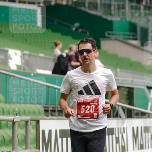 13.09.2026 - 21. swb-Marathon Bremen Michael Burmester http://msf.ph/oto/10432260 13.09.2026 12:29:15 Laufen im Stadion 314, 358, 520, 547, 553, 574, 649, 719, 858, 934, 959, 1161, 1253, 1256, 1391, 1428, 1525, 1724, 1783, 1917, 3662, 206, 322, 447, 814, 841, 875, 968, 1187, 1313, 1544, 1840, 2044, 2143 meine-sportfotos.de