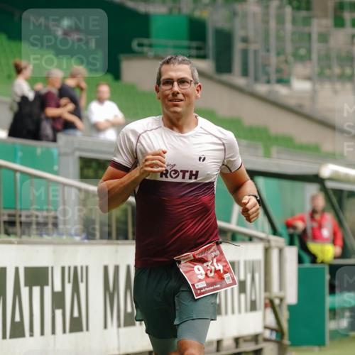 13.09.2026 - 21. swb-Marathon Bremen Michael Burmester http://msf.ph/oto/10432291 13.09.2026 12:29:18 Laufen im Stadion 314, 358, 520, 547, 553, 574, 649, 719, 858, 934, 959, 1161, 1253, 1256, 1391, 1428, 1525, 1724, 1783, 3662, 206, 322, 447, 814, 841, 875, 968, 1187, 1313, 1544, 1840, 2044, 2143 meine-sportfotos.de