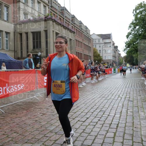 13.09.2026 - Kiel Lauf Yannick Fuchs http://msf.ph/oto/10432315 13.09.2026 11:21:07 Ziel 1677, 2913, 3935, 4598, 10950, 1609, 5847, 4598 meine-sportfotos.de