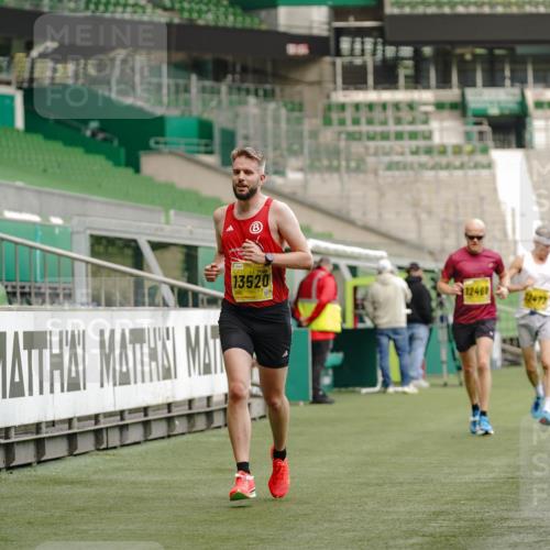13.09.2026 - 21. swb-Marathon Bremen Michael Burmester http://msf.ph/oto/10432323 13.09.2026 10:23:41 Laufen im Stadion 10235, 10302, 10341, 10441, 10520, 10575, 10592, 10618, 10782, 10926, 10972, 11042, 11127, 11143, 11198, 11201, 11227, 11338, 11373, 11426, 11454, 11628, 11713, 11721, 11779, 11895, 11903, 12003, 12053, 12144, 12209, 12246, 12339, 12370, 12395, 12404, 12442, 12468, 12469, 12477, 12538, 13507, 13513, 13519, 13520, 13539, 13553, 13556, 13563, 13566, 13580, 13584, 13586, 13616, 13641, 13642, 10366, 10475, 11481, 13530, 13541 meine-sportfotos.de