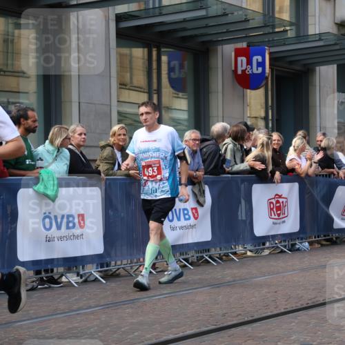 13.09.2026 - 21. swb-Marathon Bremen Strokosch-Dieckow http://msf.ph/oto/10432328 13.09.2026 13:11:58 Ziel 899, 2447, 2480, 2820, 3362, 3703, 3830, 4283, 4560, 5940, 6107, 6739, 7328, 7521, 7621, 8981, 13013, 493, 826, 863, 2444, 3336, 4368, 4651, 4698, 5521, 5585, 5893, 6059, 6668, 8996, 9398, 13055 meine-sportfotos.de