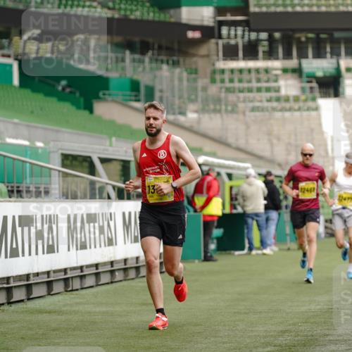 13.09.2026 - 21. swb-Marathon Bremen Michael Burmester http://msf.ph/oto/10432334 13.09.2026 10:23:41 Laufen im Stadion 10235, 10302, 10341, 10441, 10520, 10575, 10592, 10618, 10782, 10926, 10972, 11042, 11127, 11143, 11198, 11201, 11227, 11338, 11373, 11426, 11454, 11628, 11713, 11721, 11779, 11895, 11903, 12003, 12053, 12144, 12209, 12246, 12339, 12370, 12395, 12404, 12442, 12468, 12469, 12477, 12538, 13507, 13513, 13519, 13520, 13539, 13553, 13556, 13563, 13566, 13580, 13584, 13586, 13616, 13641, 13642, 10366, 10475, 11481, 13530, 13541 meine-sportfotos.de