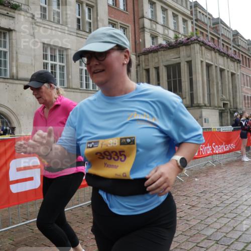 13.09.2026 - Kiel Lauf Yannick Fuchs http://msf.ph/oto/10432383 13.09.2026 11:21:24 Ziel 1609, 5847, 1677, 3935, 5953, 7755, 8014, 1677, 3935, 10950 meine-sportfotos.de