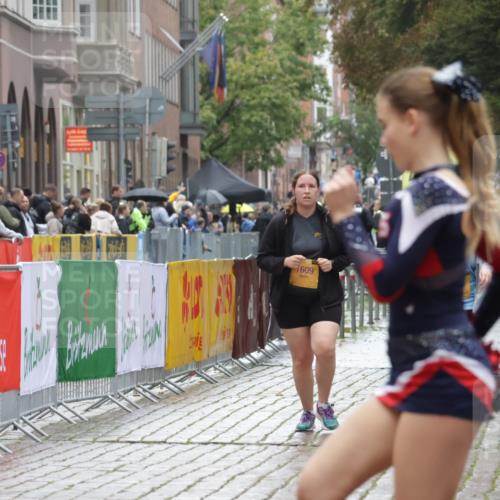 13.09.2026 - Kiel Lauf Yannick Fuchs http://msf.ph/oto/10432388 13.09.2026 11:21:36 Ziel 5953, 7755, 8014, 1609, 5847 meine-sportfotos.de