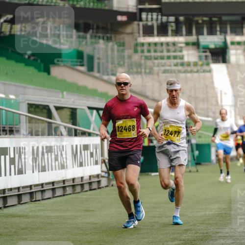 13.09.2026 - 21. swb-Marathon Bremen Michael Burmester http://msf.ph/oto/10432396 13.09.2026 10:23:44 Laufen im Stadion 10235, 10341, 10441, 10520, 10575, 10592, 10618, 10782, 10972, 11042, 11127, 11143, 11198, 11201, 11227, 11338, 11373, 11426, 11454, 11628, 11713, 11721, 11779, 11895, 11903, 12003, 12053, 12144, 12209, 12246, 12339, 12370, 12395, 12404, 12442, 12468, 12469, 12477, 12525, 12538, 13507, 13513, 13519, 13520, 13539, 13553, 13556, 13563, 13566, 13580, 13584, 13585, 13586, 13616, 13641, 13642, 10366, 10475, 11481, 13530, 13541 meine-sportfotos.de