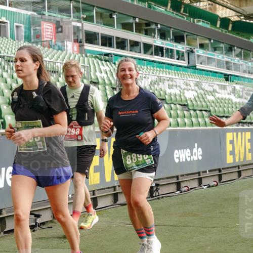13.09.2026 - 21. swb-Marathon Bremen Michael Burmester http://msf.ph/oto/10432420 13.09.2026 13:29:41 Laufen im Stadion 171, 220, 297, 405, 422, 476, 685, 729, 754, 767, 986, 1079, 1217, 1242, 1270, 1298, 1325, 1384, 1615, 1633, 1634, 1741, 1777, 1810, 1811, 1886, 1983, 2238, 2249, 2263, 2326, 2365, 2436, 2449, 2472, 2546, 2574, 2593, 2615, 2738, 2740, 2743, 2830, 2862, 2868, 2869, 2871, 2924, 2991, 3020, 3053, 3061, 3129, 3154, 3227, 3238, 3274, 3286, 3321, 3361, 3563, 3589, 3594, 3595, 3605, 3678, 3694, 3755, 3758, 3798, 3826, 3853, 3898, 3929, 3953, 3965, 3971, 3987, 4011, 4056, 4108, 4238 meine-sportfotos.de