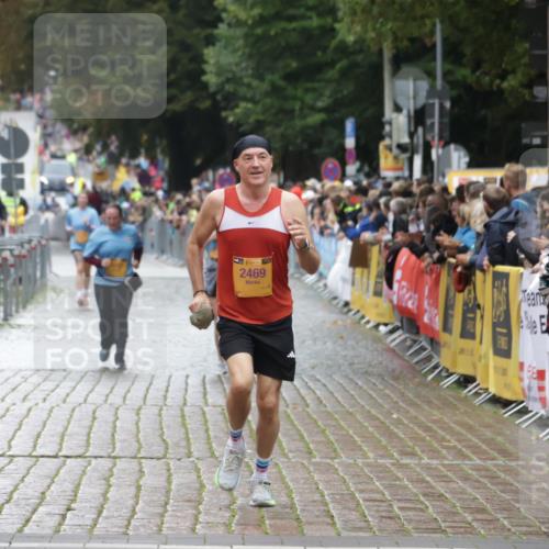 13.09.2026 - Kiel Lauf Yannick Fuchs http://msf.ph/oto/10432496 13.09.2026 11:22:39 Ziel 7737, 1305, 5917 meine-sportfotos.de