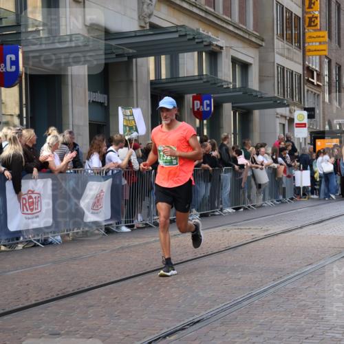 13.09.2026 - 21. swb-Marathon Bremen Strokosch-Dieckow http://msf.ph/oto/10432510 13.09.2026 13:12:05 Ziel 899, 1517, 2480, 3054, 3362, 3830, 4560, 5416, 5940, 6107, 6796, 7328, 7521, 8981, 9803, 13013, 493, 826, 863, 2444, 2447, 2820, 3336, 3703, 4283, 4368, 4651, 4698, 5521, 5893, 5940, 6668, 6739, 7621, 8996, 9398, 13055 meine-sportfotos.de
