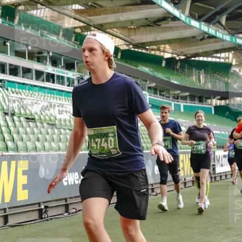 13.09.2026 - 21. swb-Marathon Bremen Michael Burmester http://msf.ph/oto/10432544 13.09.2026 13:29:46 Laufen im Stadion 171, 220, 297, 405, 422, 476, 685, 729, 754, 767, 986, 1079, 1217, 1242, 1270, 1298, 1325, 1384, 1615, 1633, 1634, 1741, 1777, 1810, 1811, 1886, 1983, 2238, 2242, 2249, 2263, 2326, 2365, 2436, 2449, 2472, 2546, 2574, 2593, 2615, 2738, 2740, 2743, 2830, 2862, 2868, 2869, 2871, 2924, 2991, 3020, 3053, 3061, 3129, 3154, 3227, 3238, 3274, 3286, 3321, 3361, 3563, 3594, 3595, 3605, 3678, 3694, 3755, 3758, 3798, 3853, 3876, 3898, 3929, 3953, 3965, 3971, 3987, 4011, 4056, 4108 meine-sportfotos.de