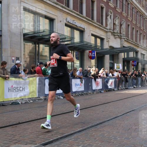 13.09.2026 - 21. swb-Marathon Bremen Strokosch-Dieckow http://msf.ph/oto/10432595 13.09.2026 13:12:08 Ziel 899, 1517, 2362, 2480, 3054, 3362, 3830, 4560, 4879, 5416, 6107, 6796, 7328, 7521, 8981, 9803, 13013, 493, 826, 863, 2444, 2447, 2820, 3336, 3703, 4283, 4368, 4698, 5521, 5893, 5940, 6668, 6739, 7621, 9398, 13013 meine-sportfotos.de