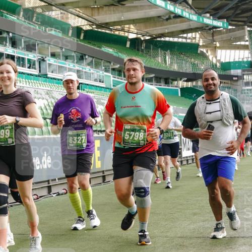 13.09.2026 - 21. swb-Marathon Bremen Michael Burmester http://msf.ph/oto/10432612 13.09.2026 13:29:49 Laufen im Stadion 171, 220, 297, 405, 422, 476, 685, 729, 754, 767, 986, 1079, 1217, 1242, 1270, 1298, 1325, 1384, 1615, 1633, 1634, 1741, 1777, 1810, 1811, 1886, 1983, 2238, 2242, 2249, 2263, 2326, 2365, 2436, 2449, 2472, 2546, 2574, 2593, 2615, 2738, 2740, 2743, 2830, 2862, 2868, 2869, 2871, 2924, 2991, 2994, 3020, 3053, 3061, 3129, 3154, 3227, 3238, 3274, 3286, 3321, 3361, 3563, 3594, 3595, 3605, 3678, 3694, 3755, 3758, 3798, 3853, 3876, 3898, 3929, 3953, 3965, 3971, 3987, 4011, 4056, 4108 meine-sportfotos.de